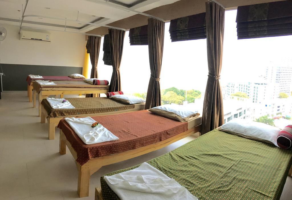 Cosy Beach View Condominium Pattaya Exteriör bild