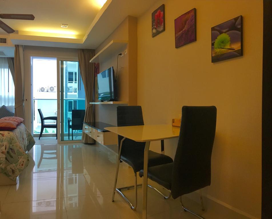Cosy Beach View Condominium Pattaya Exteriör bild