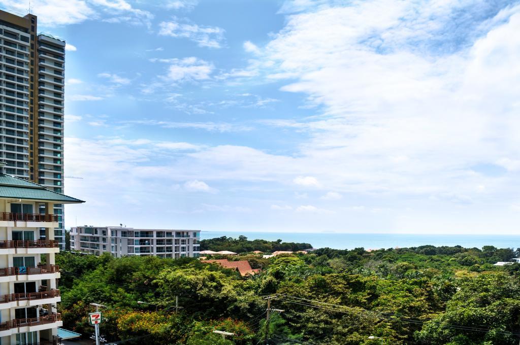 Cosy Beach View Condominium Pattaya Exteriör bild