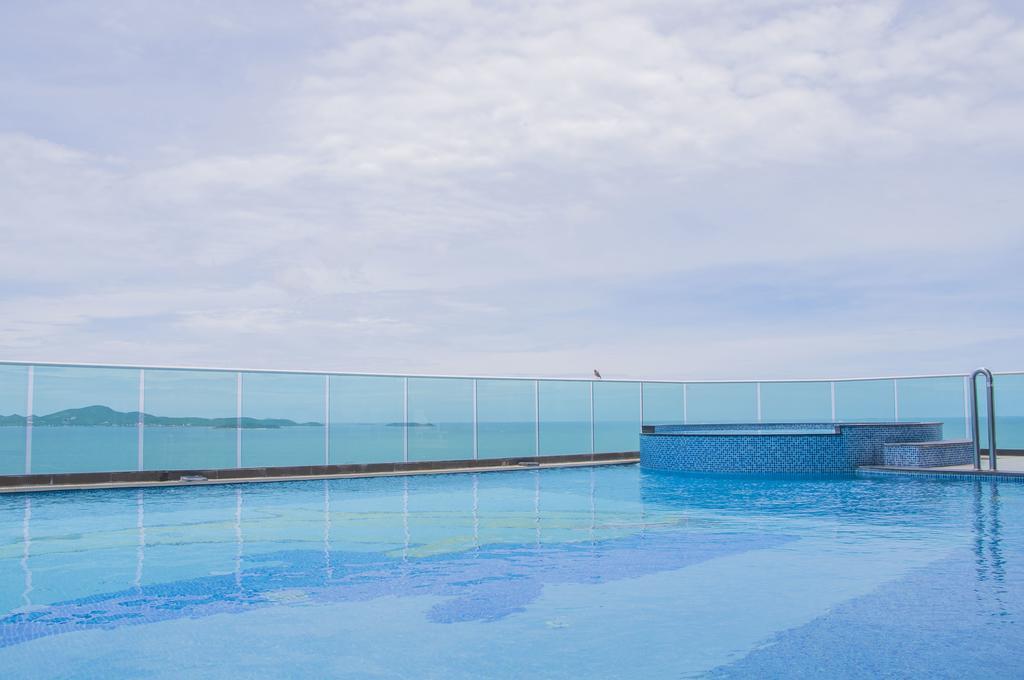 Cosy Beach View Condominium Pattaya Exteriör bild