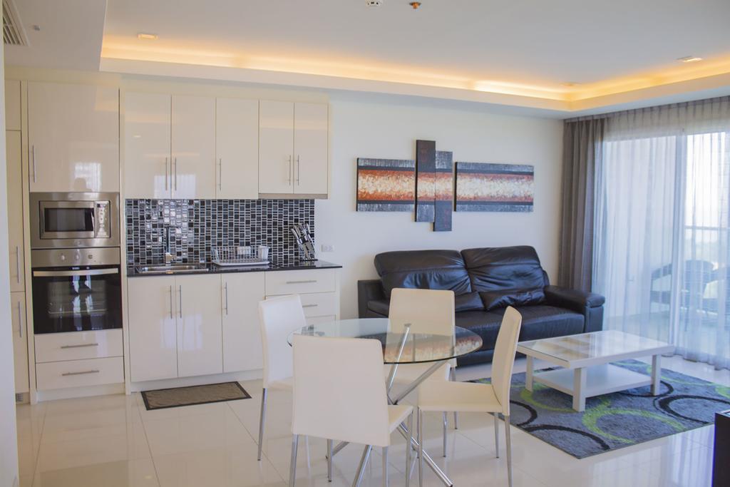 Cosy Beach View Condominium Pattaya Exteriör bild